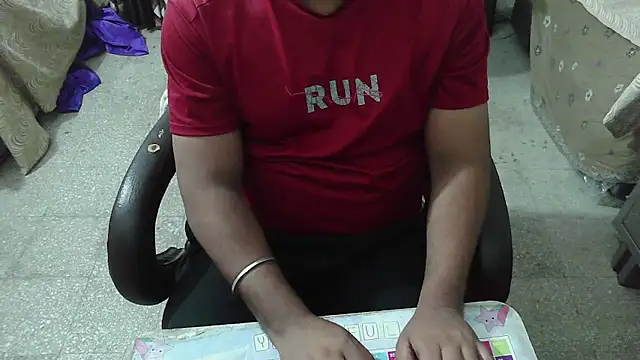 rentarob online show from October 10, 2025, 9:03 pm