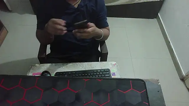 Snapshot of rentarob chatting on May 2, 2026, 2:22 pm rentarob online show from May 2, 2026, 2:22 pm
