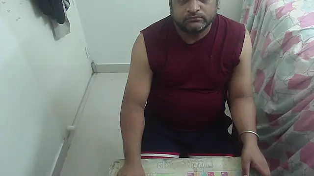 Snapshot of rentarob chatting on July 27, 2026, 4:58 pm rentarob online show from July 27, 2026, 4:58 pm