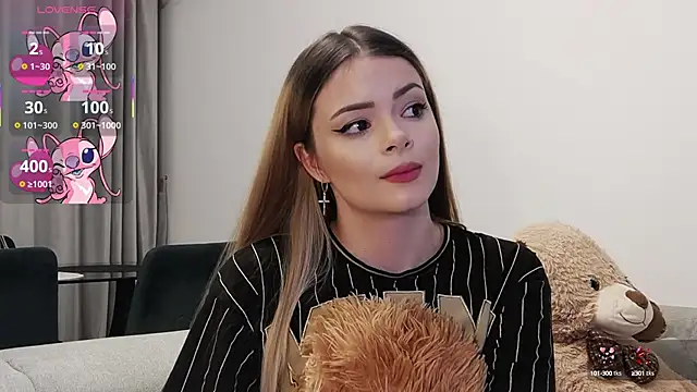 Snapshot of Kailynn_Moenn chatting on March 2, 2025, 12:31 am Kailynn Moenn online show from March 2, 2025, 12:31 am