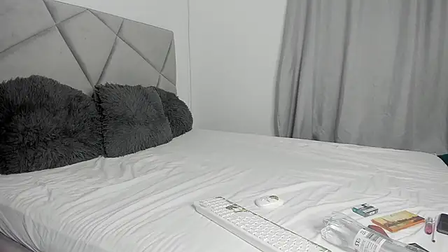 Snapshot of BlueEyesLexy chatting on February 3, 2026, 5:05 am BlueEyesLexy online show from February 3, 2026, 5:05 am