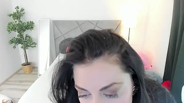 Snapshot of BlueEyesLexy chatting on April 7, 2026, 2:56 am BlueEyesLexy online show from April 7, 2026, 2:56 am