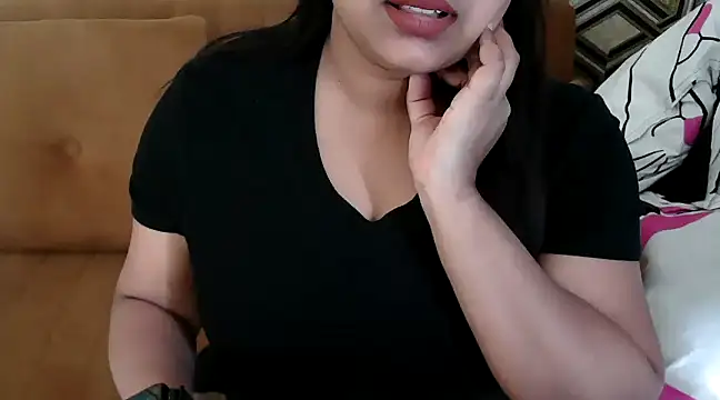 Snapshot of shivi_moto chatting on March 23, 2025, 5:32 am shivi moto online show from March 23, 2025, 5:32 am