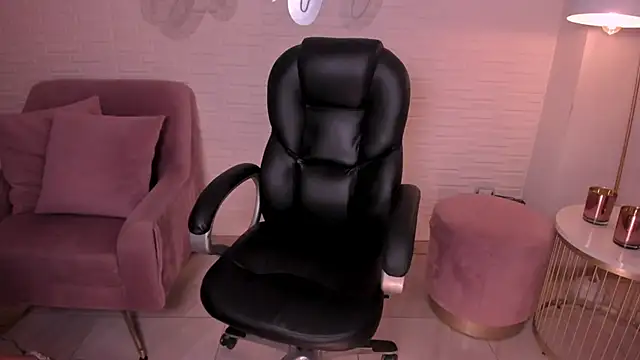 MileyCruz  online show from February 2, 2025, 1:45 am