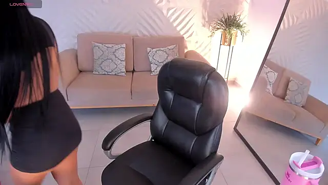 MileyCruz  online show from March 15, 2025, 7:27 pm