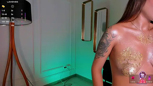 DannaCruz online show from February 25, 2025, 10:39 pm