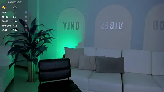 DannaCruz online show from March 12, 2025, 12:20 am