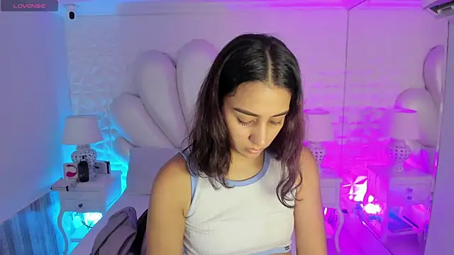 Snapshot of LucianaCarter chatting on January 15, 2025, 3:54 am LucianaCarter online show from January 15, 2025, 3:54 am