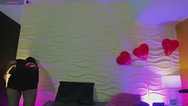 Snapshot of LucianaCarter chatting on February 16, 2025, 4:09 am LucianaCarter online show from February 16, 2025, 4:09 am