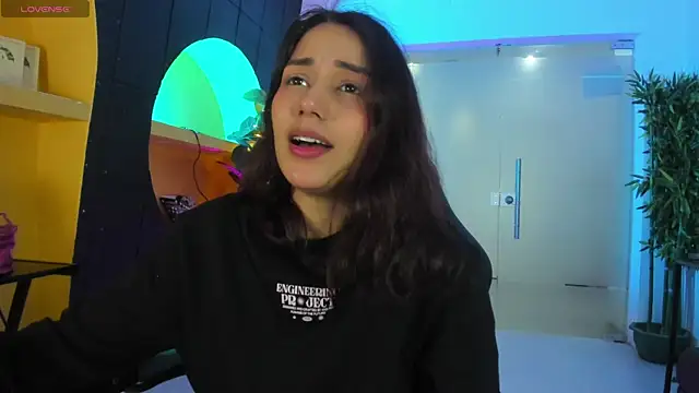 Snapshot of LucianaCarter chatting on March 11, 2025, 3:48 am LucianaCarter online show from March 11, 2025, 3:48 am