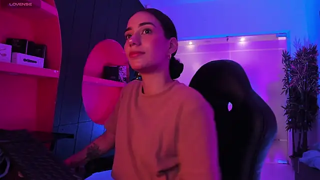 Snapshot of LucianaCarter chatting on October 25, 2025, 3:36 am LucianaCarter online show from October 25, 2025, 3:36 am