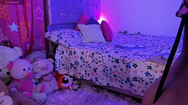 Snapshot of LucianaCarter chatting on November 8, 2025, 11:25 pm LucianaCarter online show from November 8, 2025, 11:25 pm