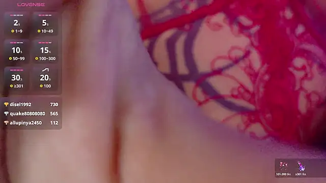 valkiria moore online show from November 6, 2025, 7:48 pm