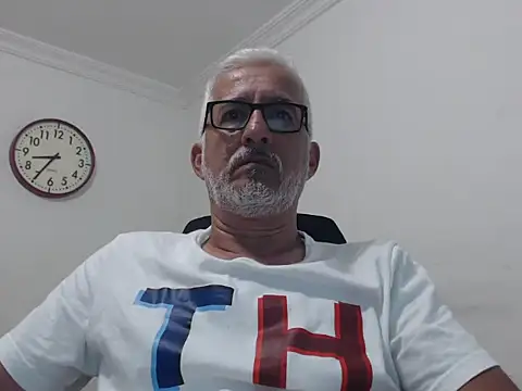 Snapshot of cenizo10124 chatting on September 29, 2025, 1:33 am cenizo10124 online show from September 29, 2025, 1:33 am