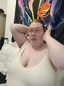 Snapshot of Sexycurvyemilyy chatting on July 9, 2026, 9:52 pm Sexycurvyemilyy online show from July 9, 2026, 9:52 pm