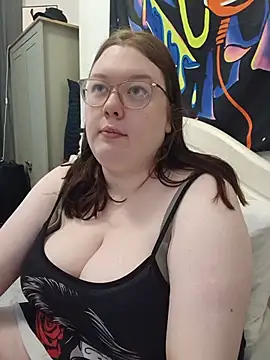 Snapshot of Sexycurvyemilyy chatting on July 19, 2026, 5:49 pm Sexycurvyemilyy online show from July 19, 2026, 5:49 pm