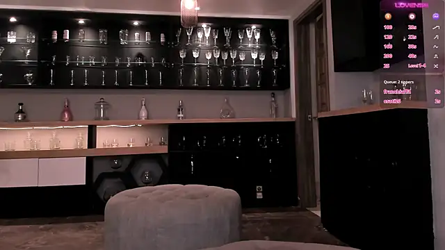 Snapshot of SophiePalmer chatting on February 10, 2025, 9:47 pm SophiePalmer online show from February 10, 2025, 9:47 pm