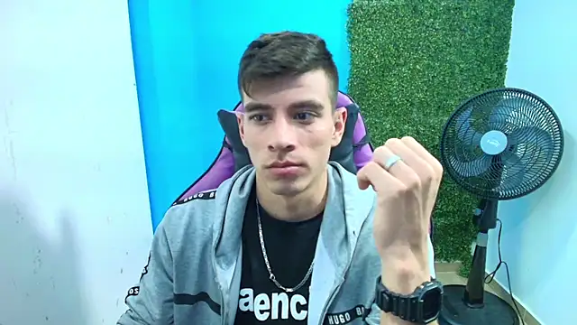 DEIBY BABY online show from February 6, 2025, 3:06 am