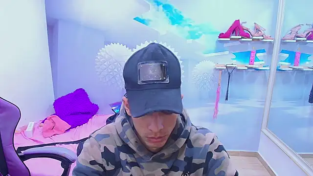 Snapshot of DEIBY_BABY chatting on August 1, 2026, 1:05 am DEIBY BABY online show from August 1, 2026, 1:05 am