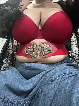 Sexybomb33 online show from February 17, 2026, 8:37 pm