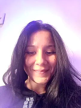 LissaThompsom online show from December 23, 2024, 1:13 pm