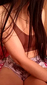 LissaThompsom online show from February 26, 2025, 1:52 pm