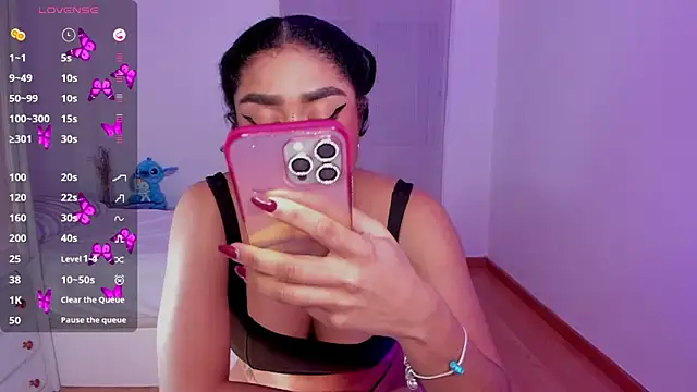 briana walker online show from March 7, 2025, 6:43 pm