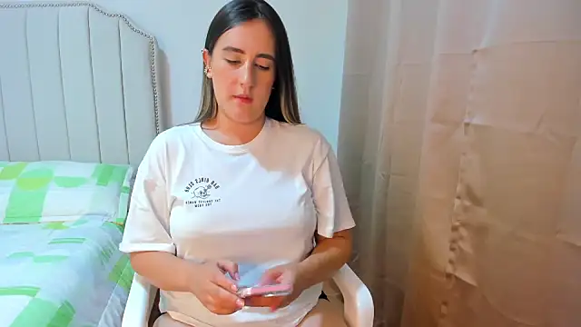 Hanna86 online show from September 15, 2025, 2:00 am