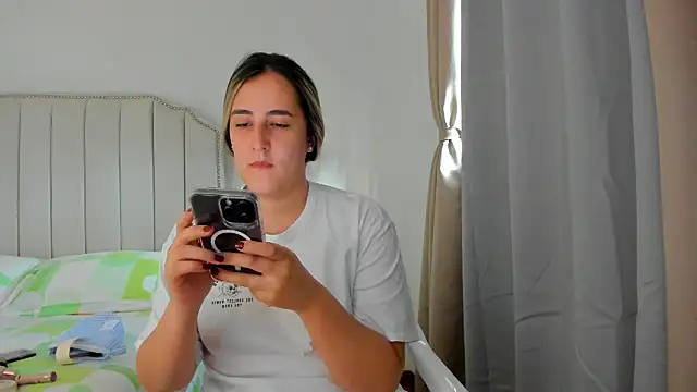 Snapshot of Hanna86 chatting on July 2, 2026, 8:48 pm Hanna86 online show from July 2, 2026, 8:48 pm