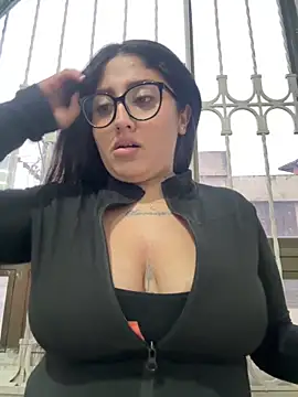 croftsmila online show from September 18, 2025, 10:45 pm