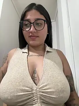 croftsmila online show from October 25, 2025, 10:59 pm