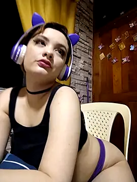 WanOn3Fanny online show from March 21, 2025, 6:05 am