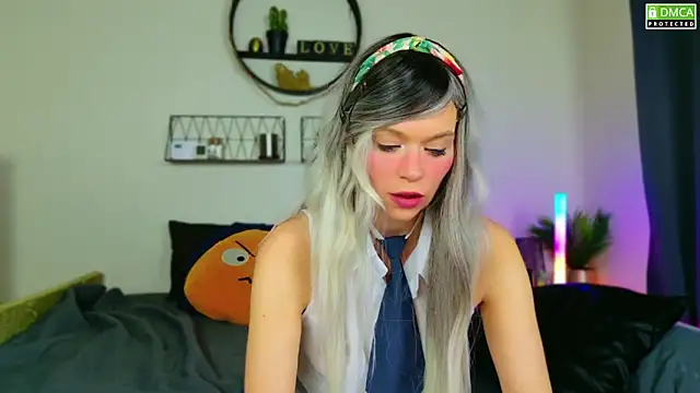 Kittychatte online show from December 12, 2024, 8:43 pm