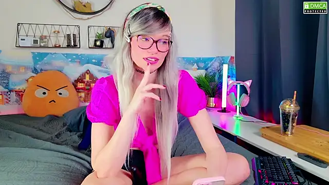 Kittychatte online show from January 5, 2025, 10:21 am