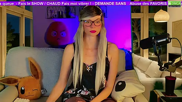 Kittychatte online show from November 10, 2025, 9:03 pm