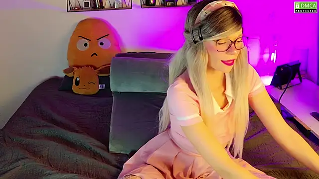 Kittychatte online show from November 24, 2025, 9:25 pm