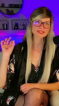 Snapshot of Kittychatte chatting on May 7, 2026, 8:03 pm Kittychatte online show from May 7, 2026, 8:03 pm
