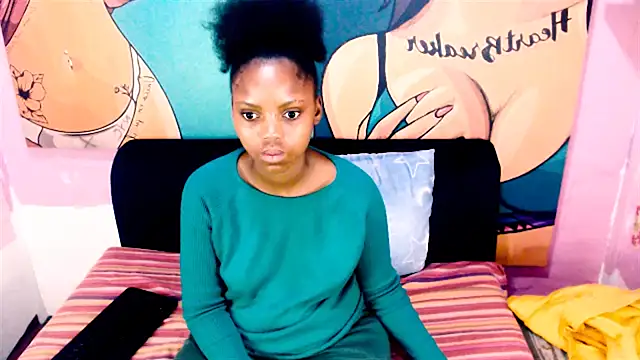 Snapshot of EroticDesiresxxx chatting on September 29, 2025, 8:13 pm EroticDesiresxxx online show from September 29, 2025, 8:13 pm