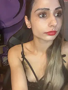 LaPetitechienne1 online show from December 20, 2024, 9:21 am