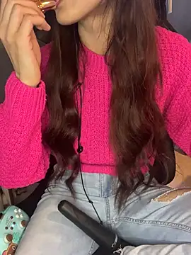 LaPetitechienne1 online show from January 17, 2025, 2:07 pm