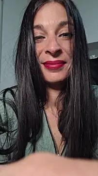 patatinahot87 online show from April 24, 2026, 3:36 pm