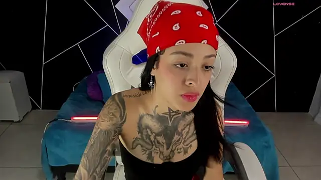 farichell online show from March 2, 2025, 6:51 pm