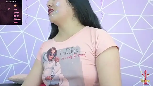 Snapshot of altheamoore chatting on December 5, 2025, 8:49 pm altheamoore online show from December 5, 2025, 8:49 pm