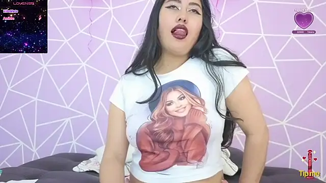 Snapshot of altheamoore chatting on December 18, 2025, 9:32 pm altheamoore online show from December 18, 2025, 9:32 pm