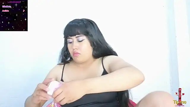 Snapshot of altheamoore chatting on April 7, 2026, 5:08 am altheamoore online show from April 7, 2026, 5:08 am