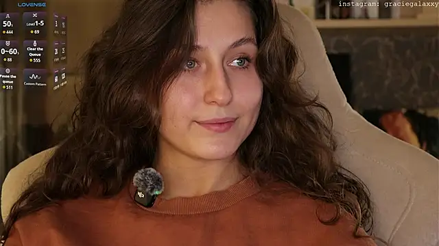 Snapshot of Chill_out_with_Salvia chatting on November 5, 2025, 3:01 pm Chill out with Salvia online show from November 5, 2025, 3:01 pm