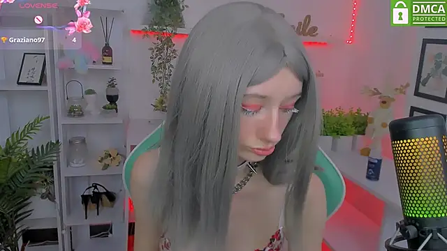 Snapshot of Katia_Kim chatting on March 5, 2025, 12:33 pm Katia Kim online show from March 5, 2025, 12:33 pm