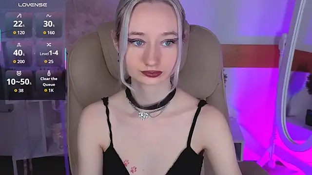 Snapshot of Katia_Kim chatting on January 12, 2026, 6:18 am Katia Kim online show from January 12, 2026, 6:18 am