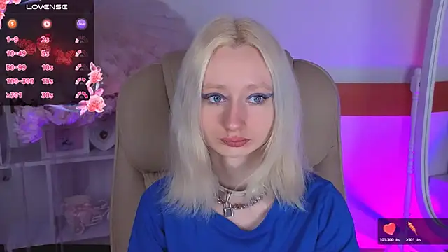 Snapshot of Katia_Kim chatting on January 16, 2026, 6:17 am Katia Kim online show from January 16, 2026, 6:17 am