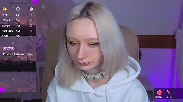 Snapshot of Katia_Kim chatting on February 13, 2026, 6:20 am Katia Kim online show from February 13, 2026, 6:20 am